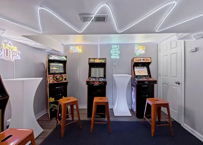Ferienhaus Arcade • Theater • Gym • Office • Sleeps 15
