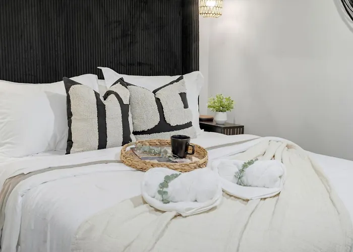 Arcade • Theater • Gym • Office • Sleeps 15