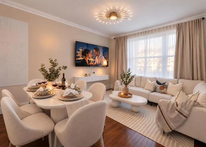 Arcade • Theater • Gym • Office • Sleeps 15