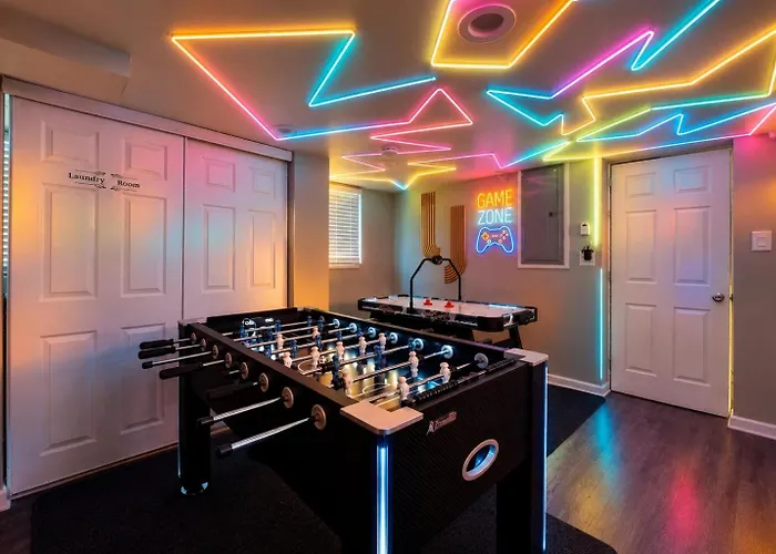 Arcade • Theater • Gym • Office • Sleeps 15 *